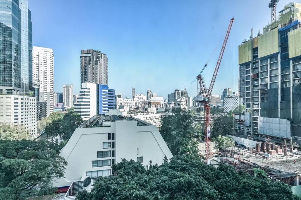 Luxury 67 Sqm Private Living Sanctuary Steps From Bts Chidlom Apartment
