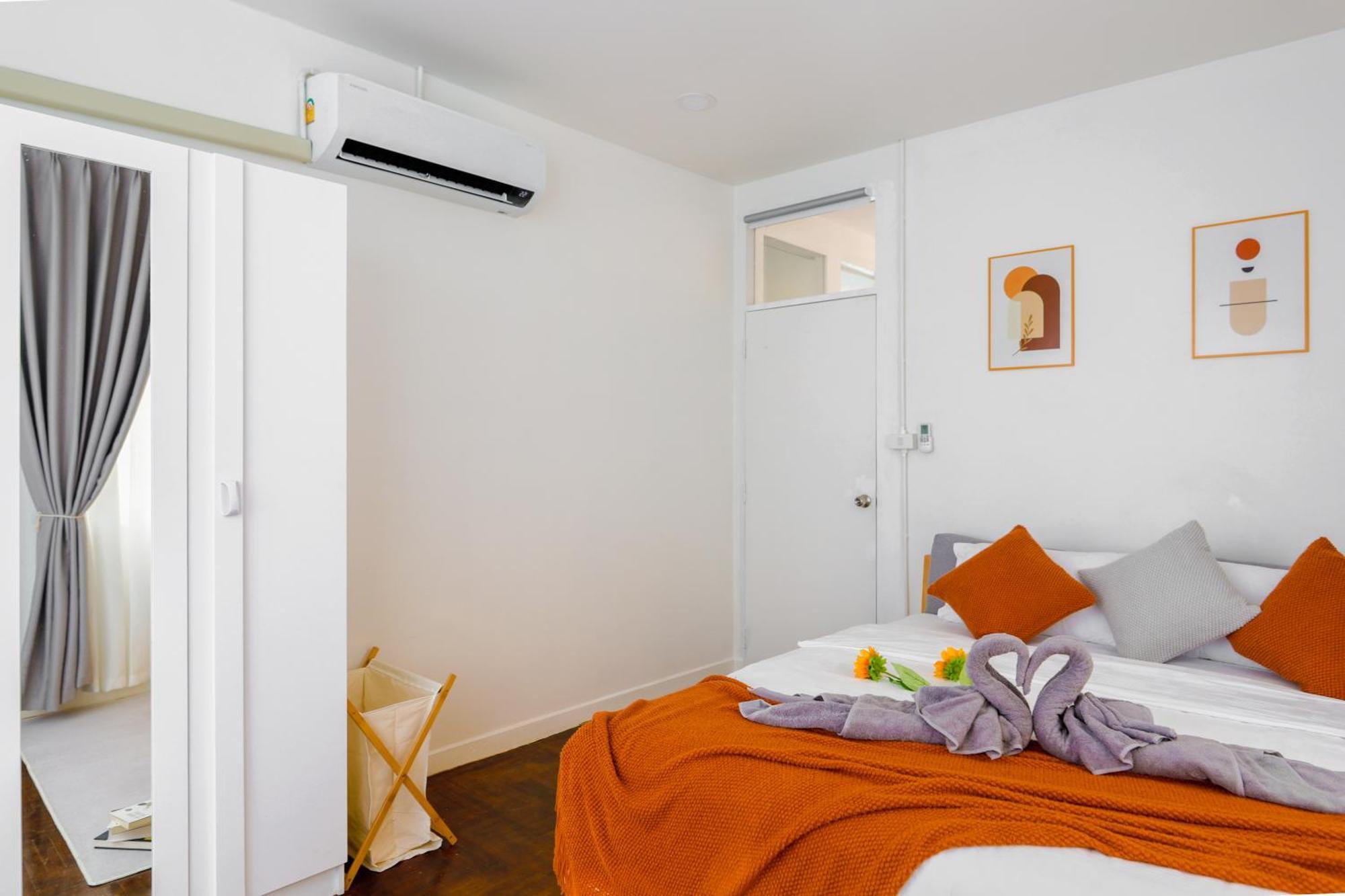 Ratchada Retreat Bespoke Urban 3 Villa