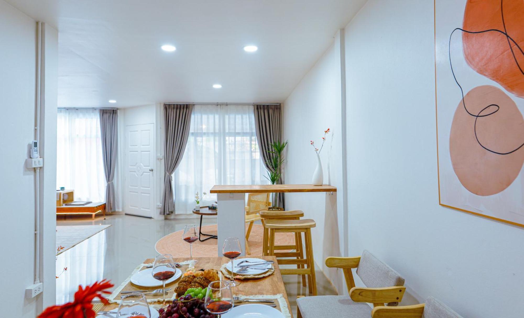 Ratchada Retreat Bespoke Urban 3 Villa *