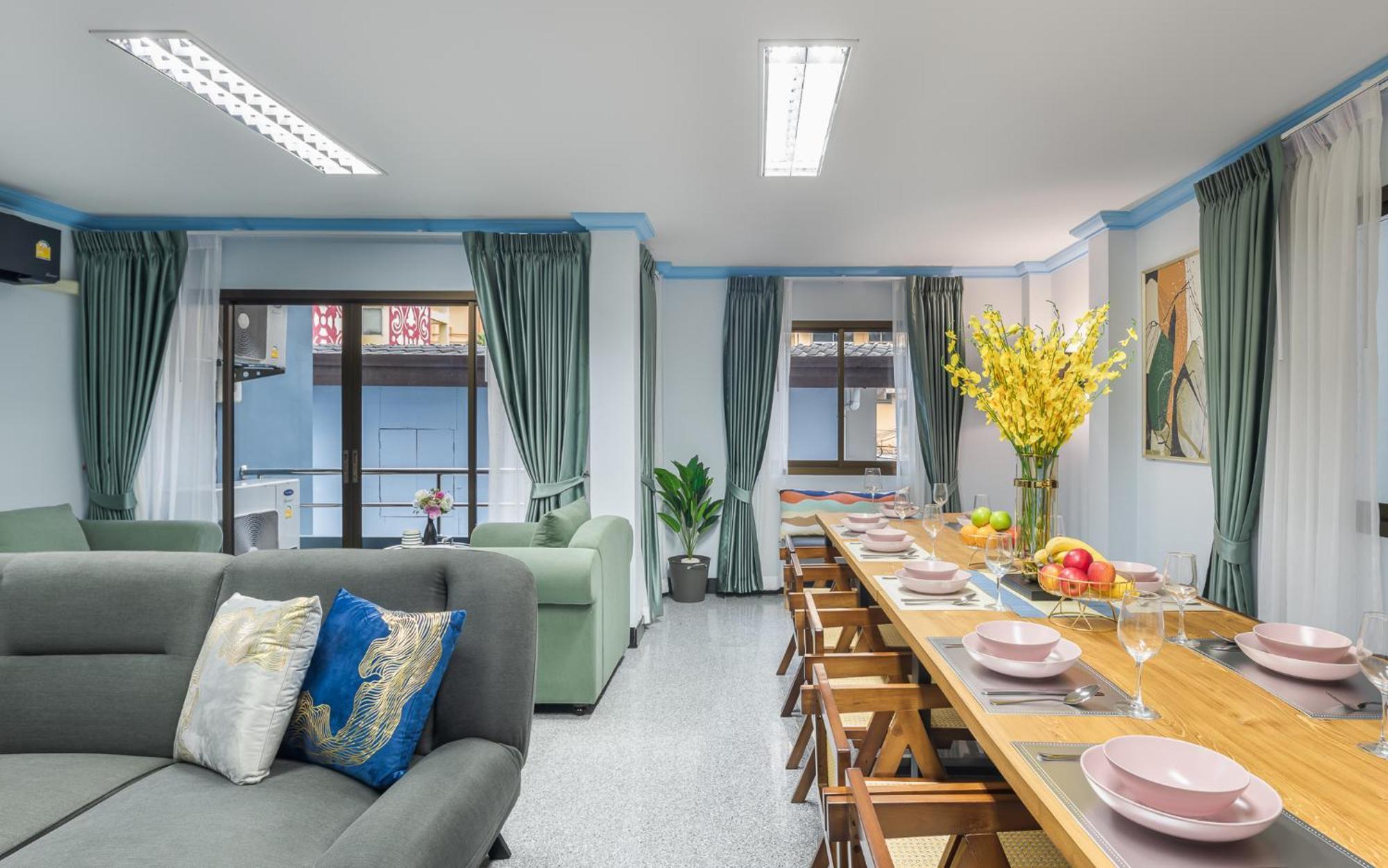 Vakantiehuis Rooftop Paradise Newly Built 900meters To Chidlombts And Central World Free Airport Pickup