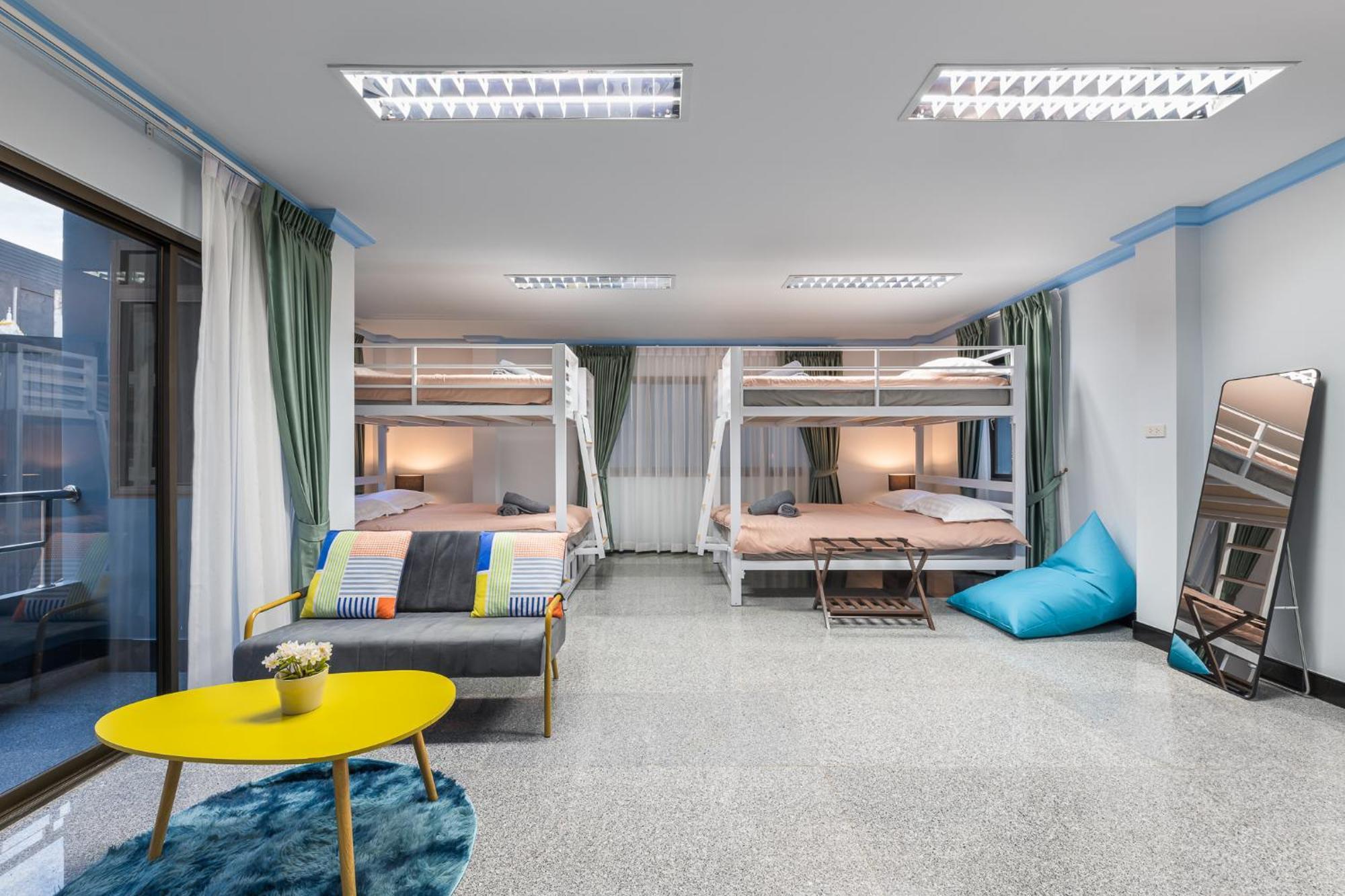 Rooftop Paradise Newly Built 900meters To Chidlombts And Central World Free Airport Pickup Vakantiehuis *