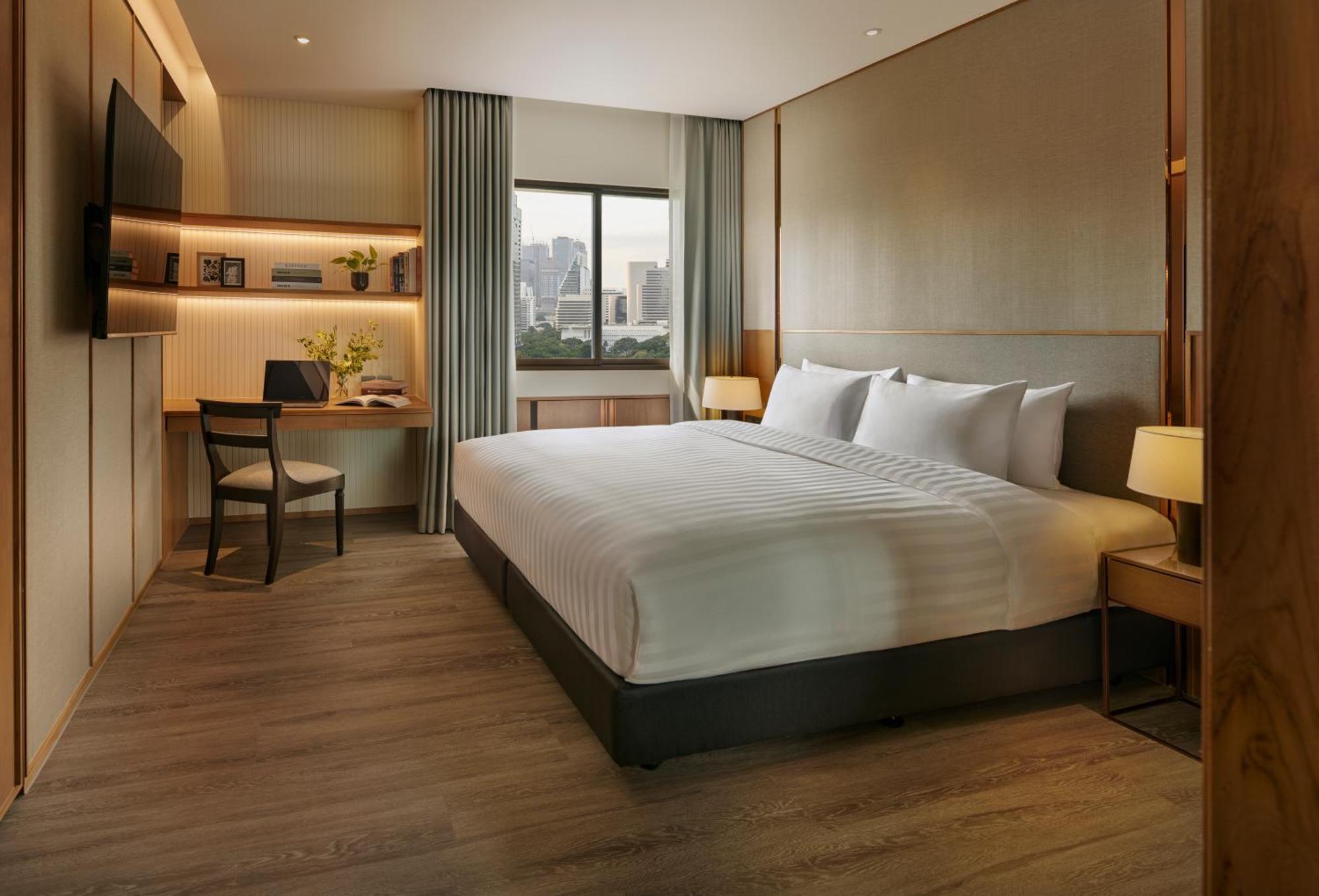 Bliston Suwan Park View 4*