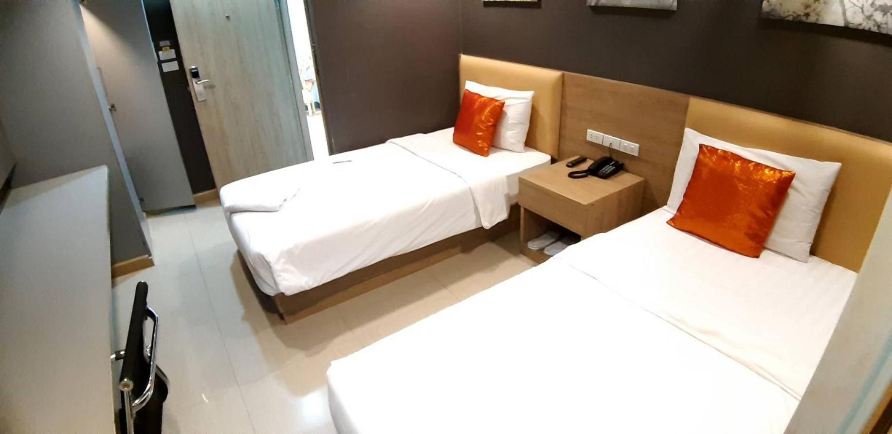 Hotel Pratunam19 3*