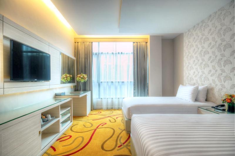 Hotel One One