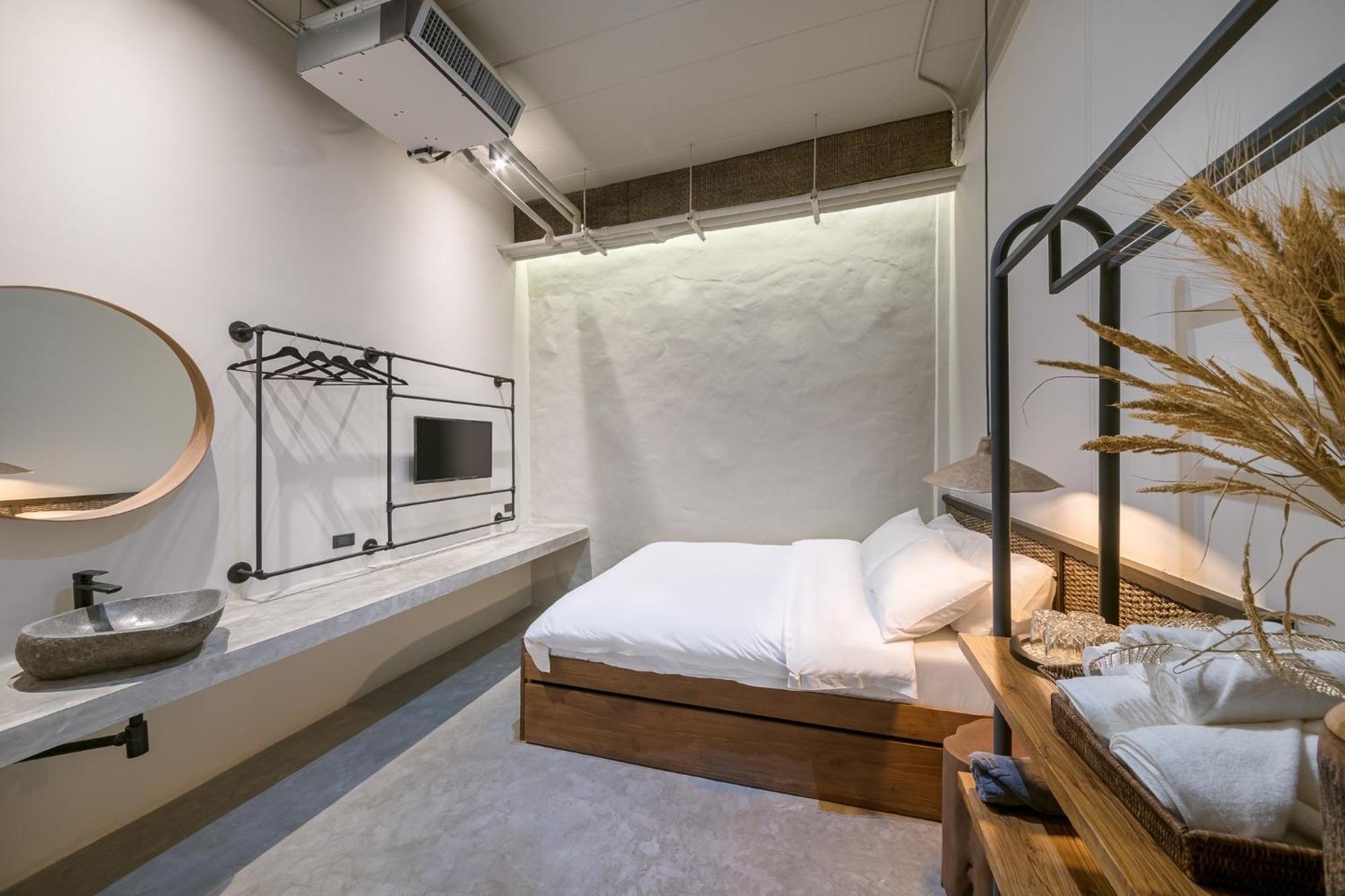 Siam Shelter 3*
