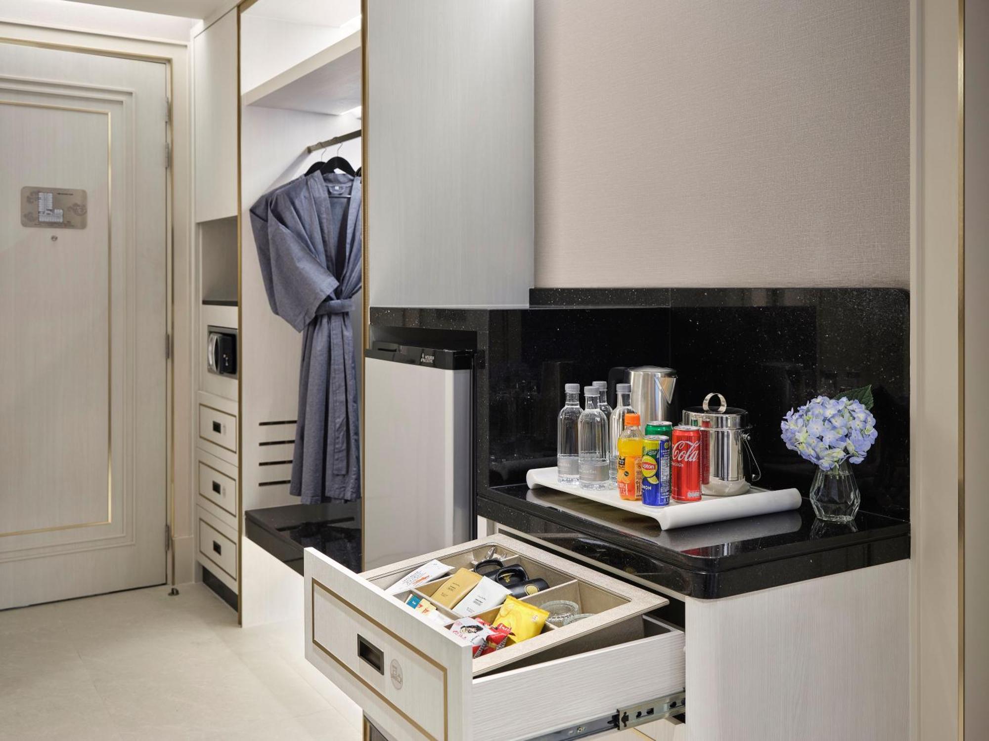 Hotel Grande Centre Point Surawong 5*