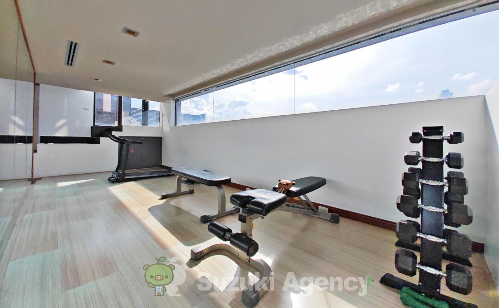 W8 Condo, Luxe 2 Bedroom Private Floor, Hip Area, 5 Mins From Thonglo Bts Station