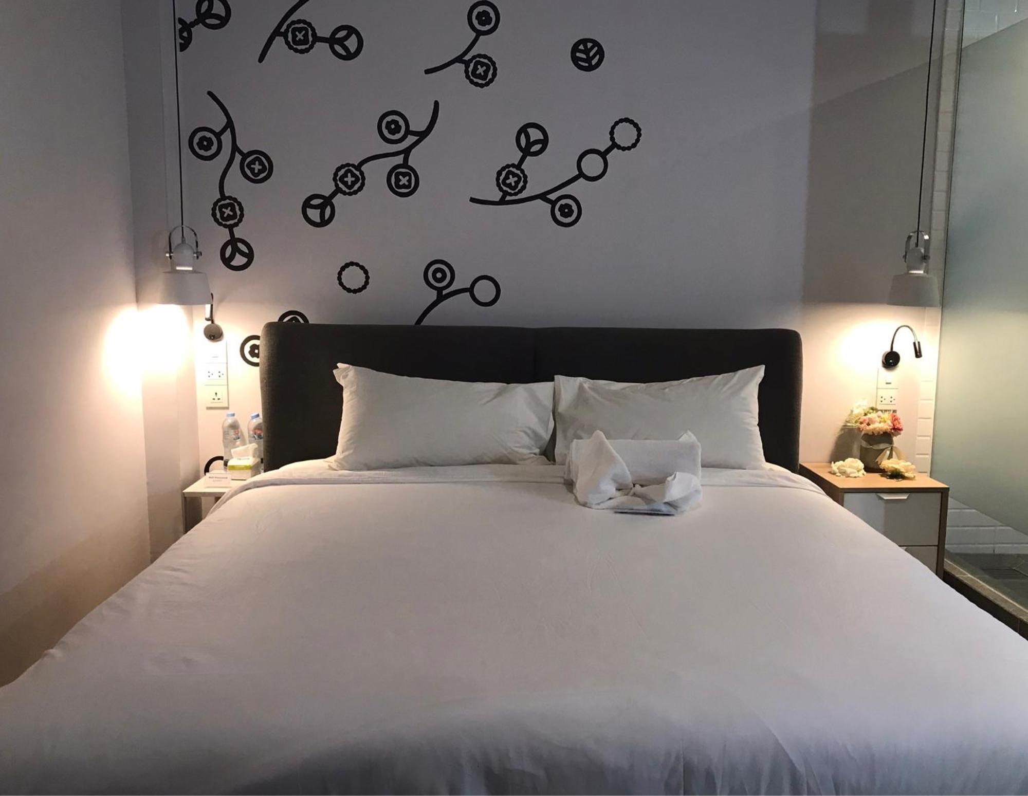 Hostel Bedspread (adults Only) *