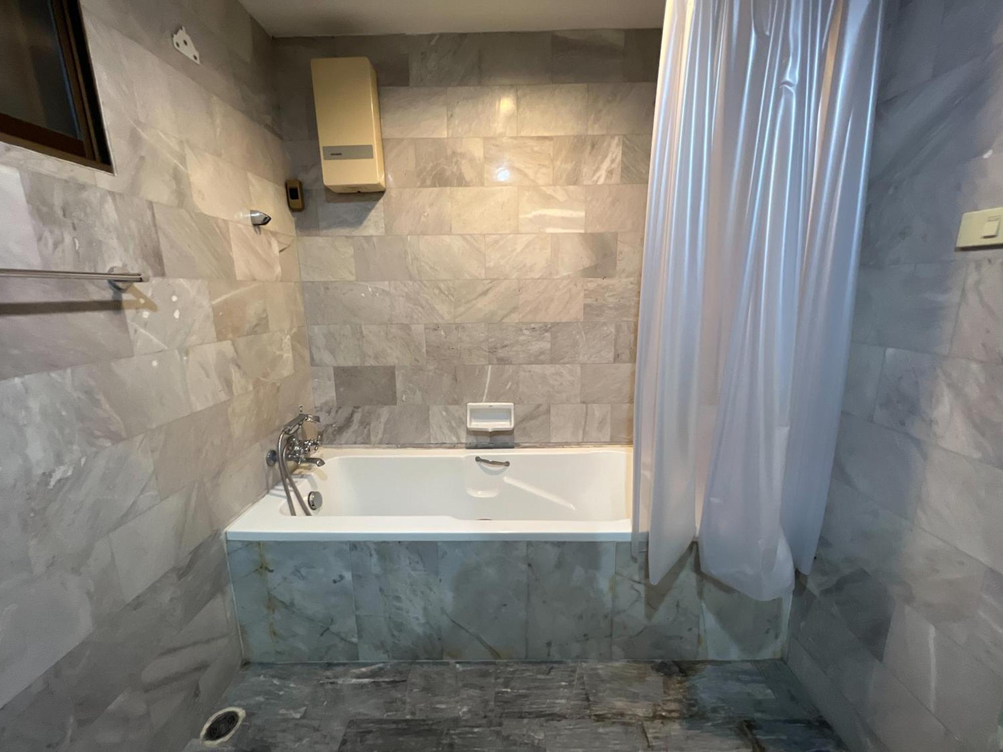 Bahay bakasyunan Sukhumvit 31 Sweet 7 Beds - Up To 12 Guests