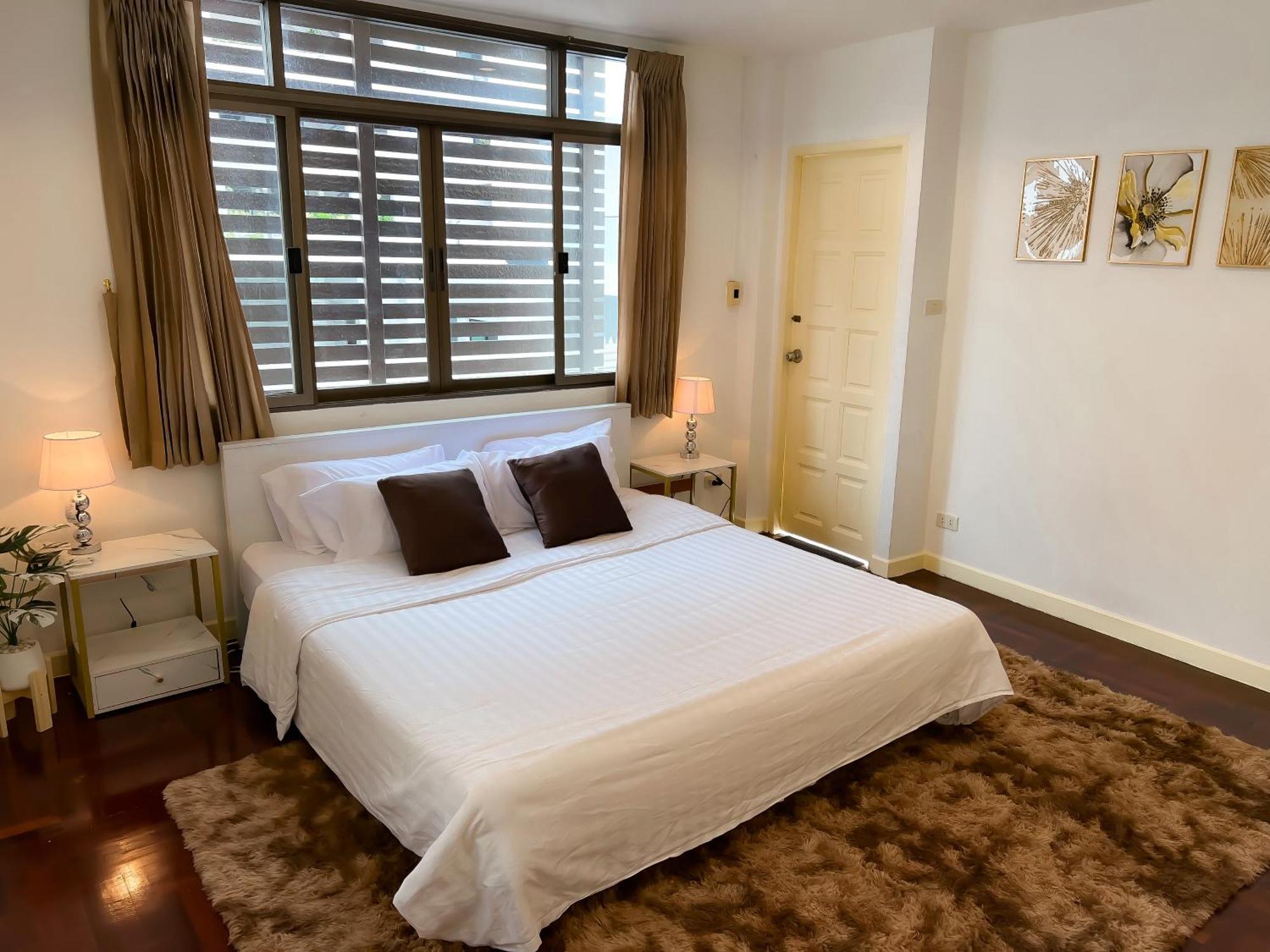 Sukhumvit 31 Sweet 7 Beds - Up To 12 Guests Bahay bakasyunan