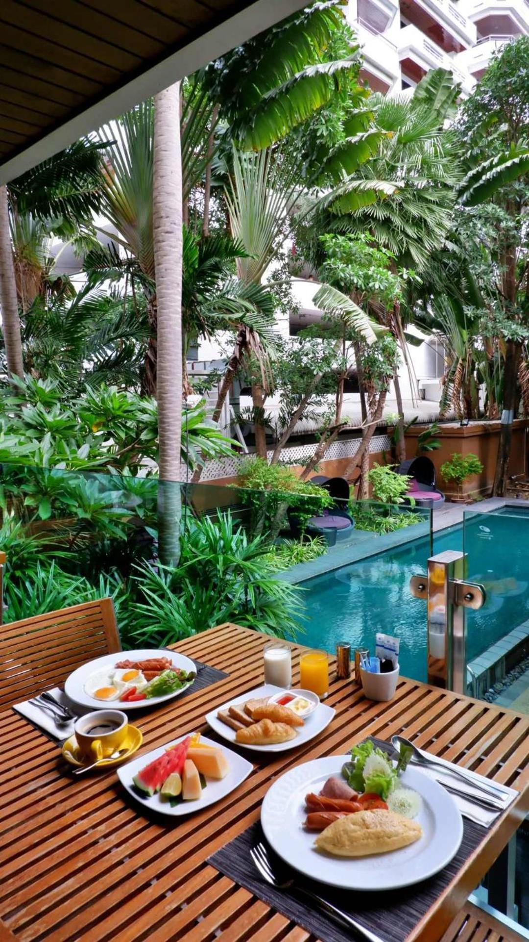 Sora & Sukhumvit - Formerly Aspira 12th Avenue Asoke Sukhumvit Hotel