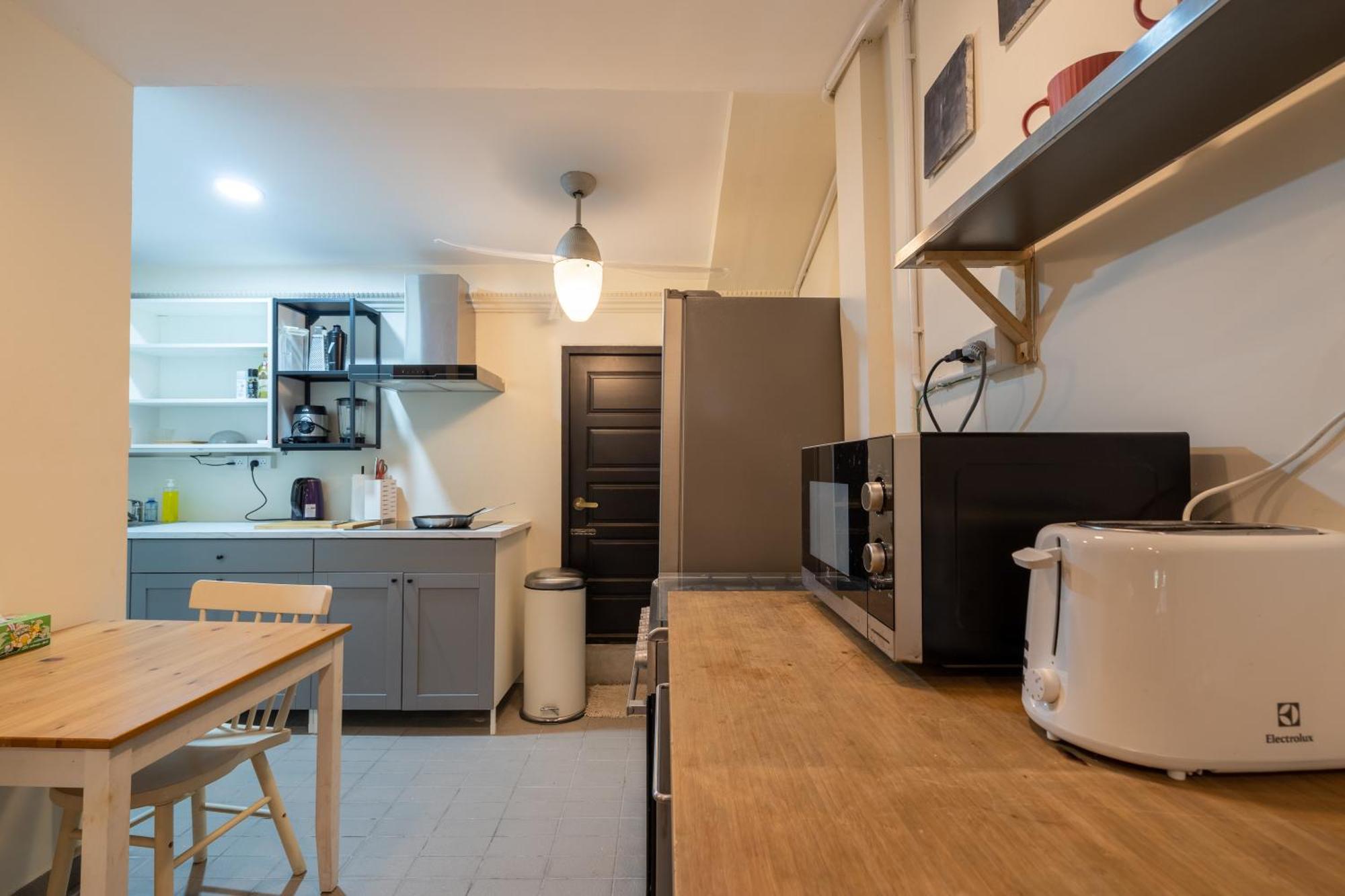 Pangsapuri Amorn House Yenakart Sathorn 5 Stars Location
