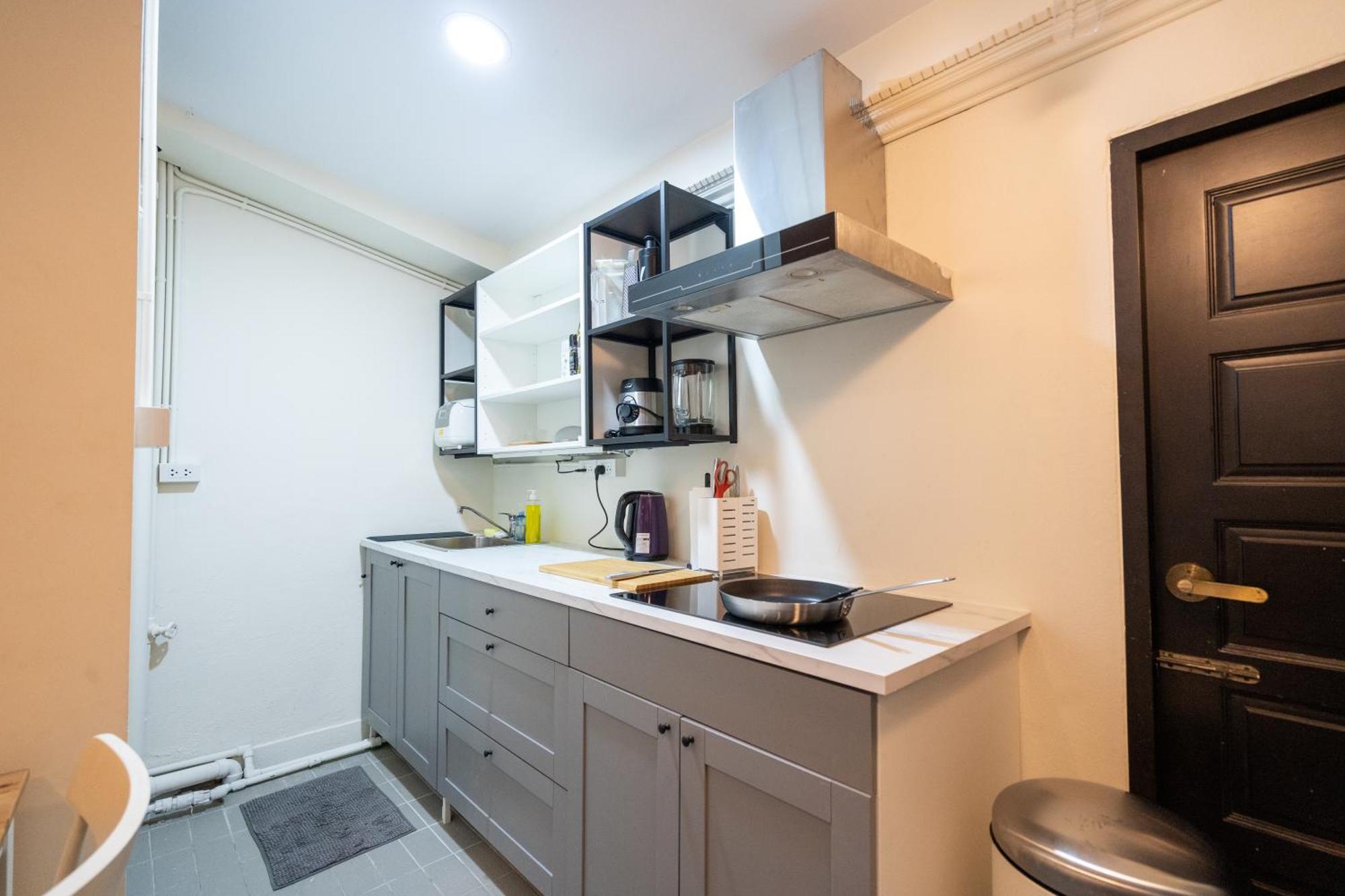 Amorn House Yenakart Sathorn 5 Stars Location Pangsapuri Bangkok