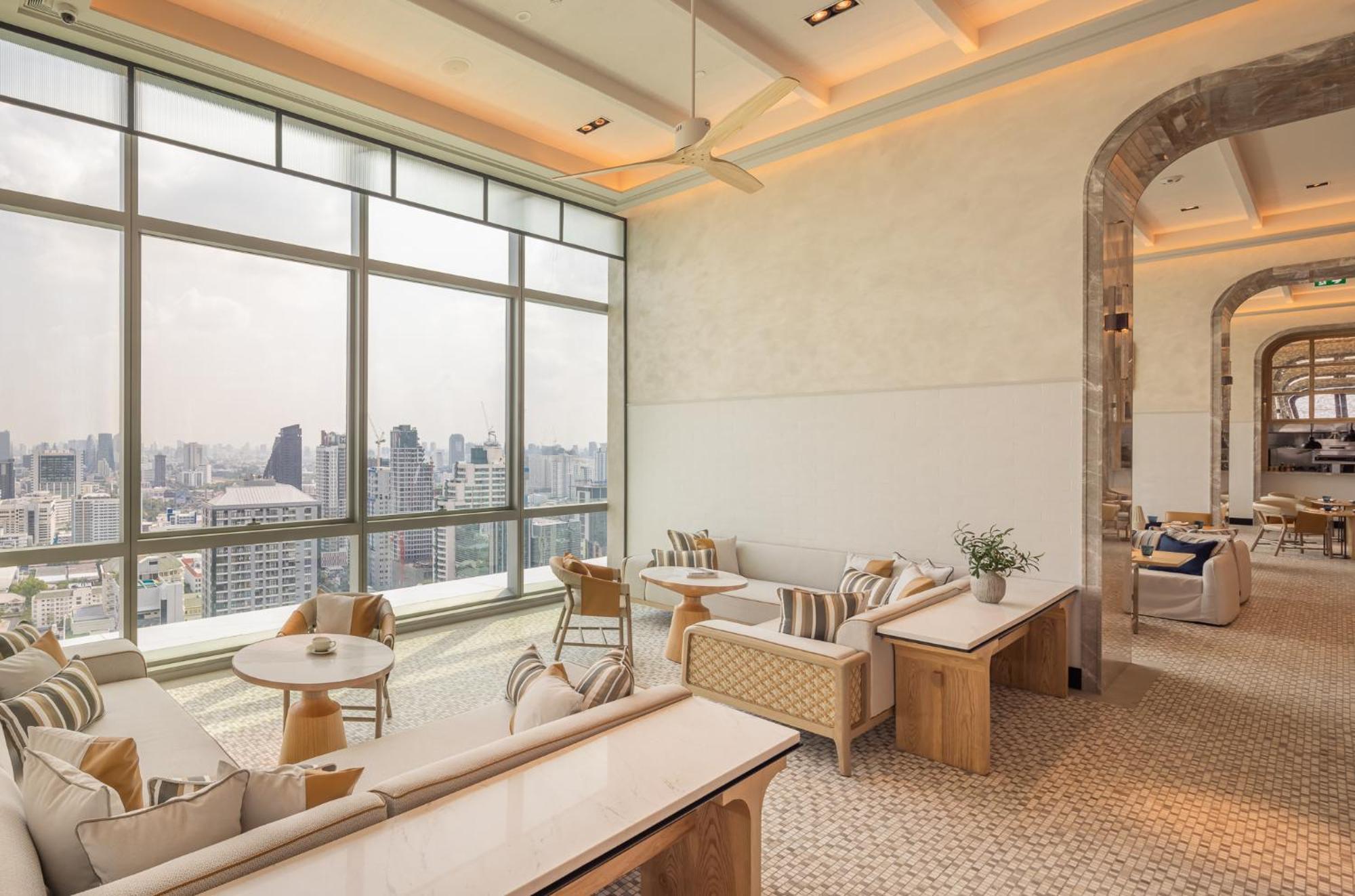 Eastin Grand Phayathai