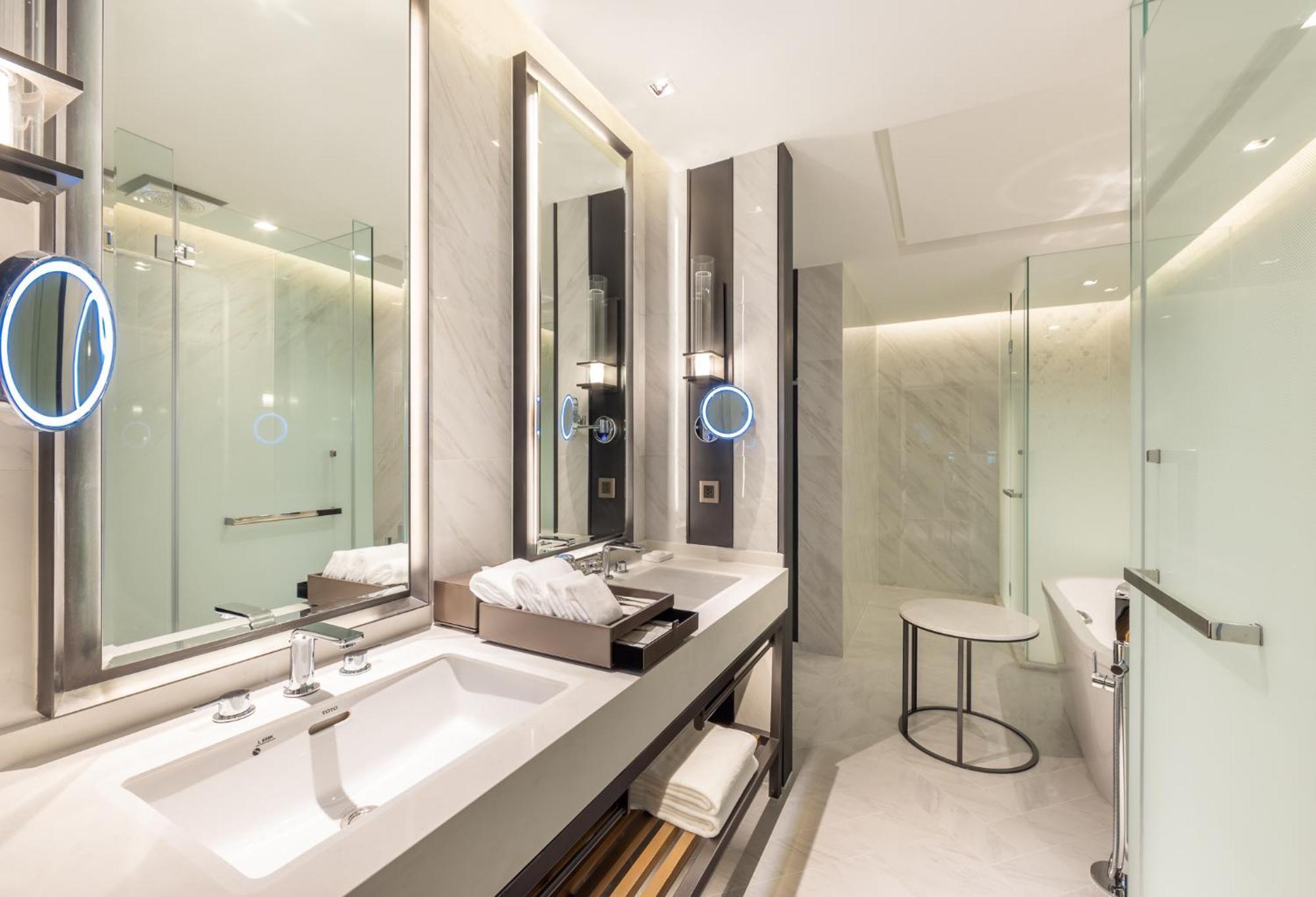 Eastin Grand Phayathai
