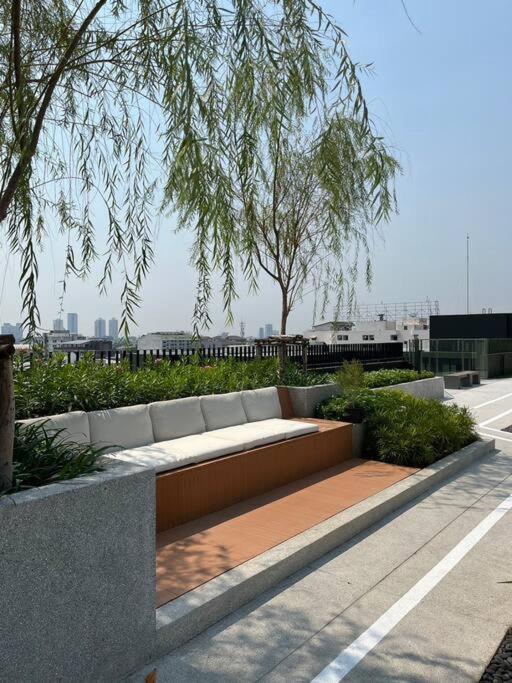 Appartement Nue Z-square Suan Luang Station - Near Train Night Market, Airport, Seacon Square