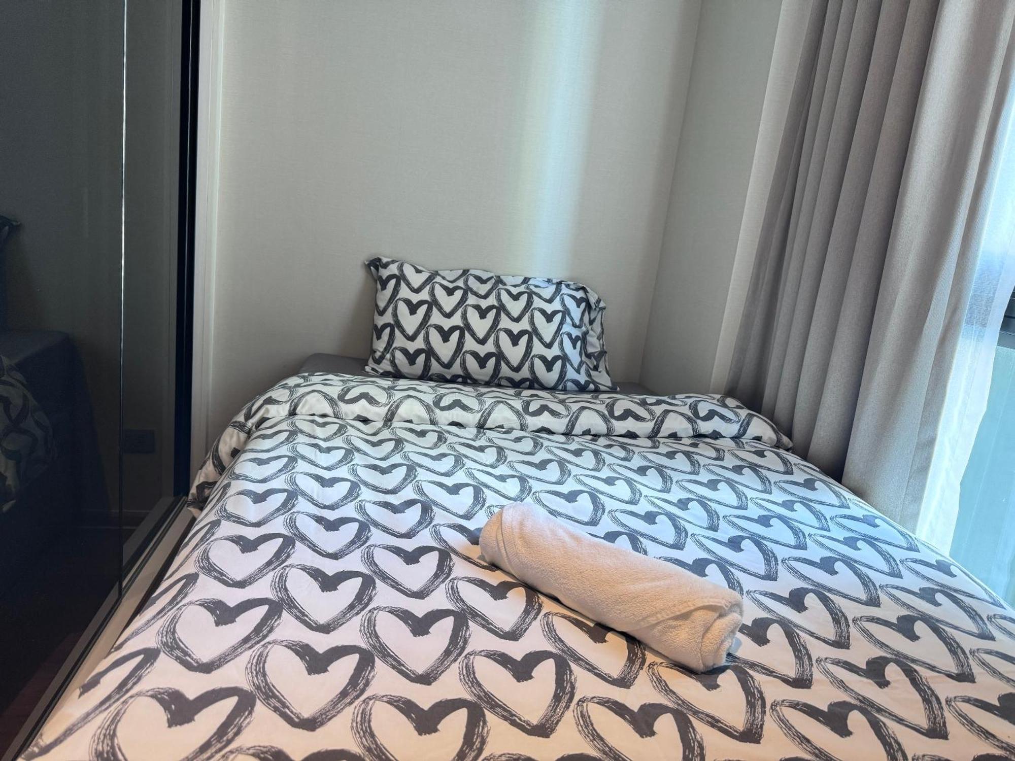 Apartment Al Define