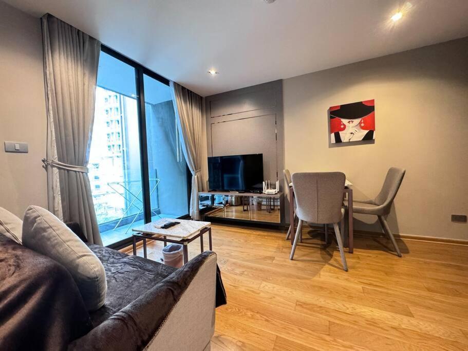 Apartment Al Define