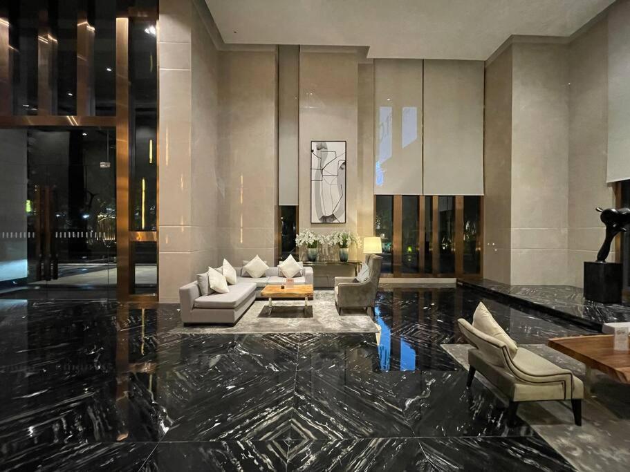 Apartment Ultimate Luxurious In Prime Asoke Bangkok