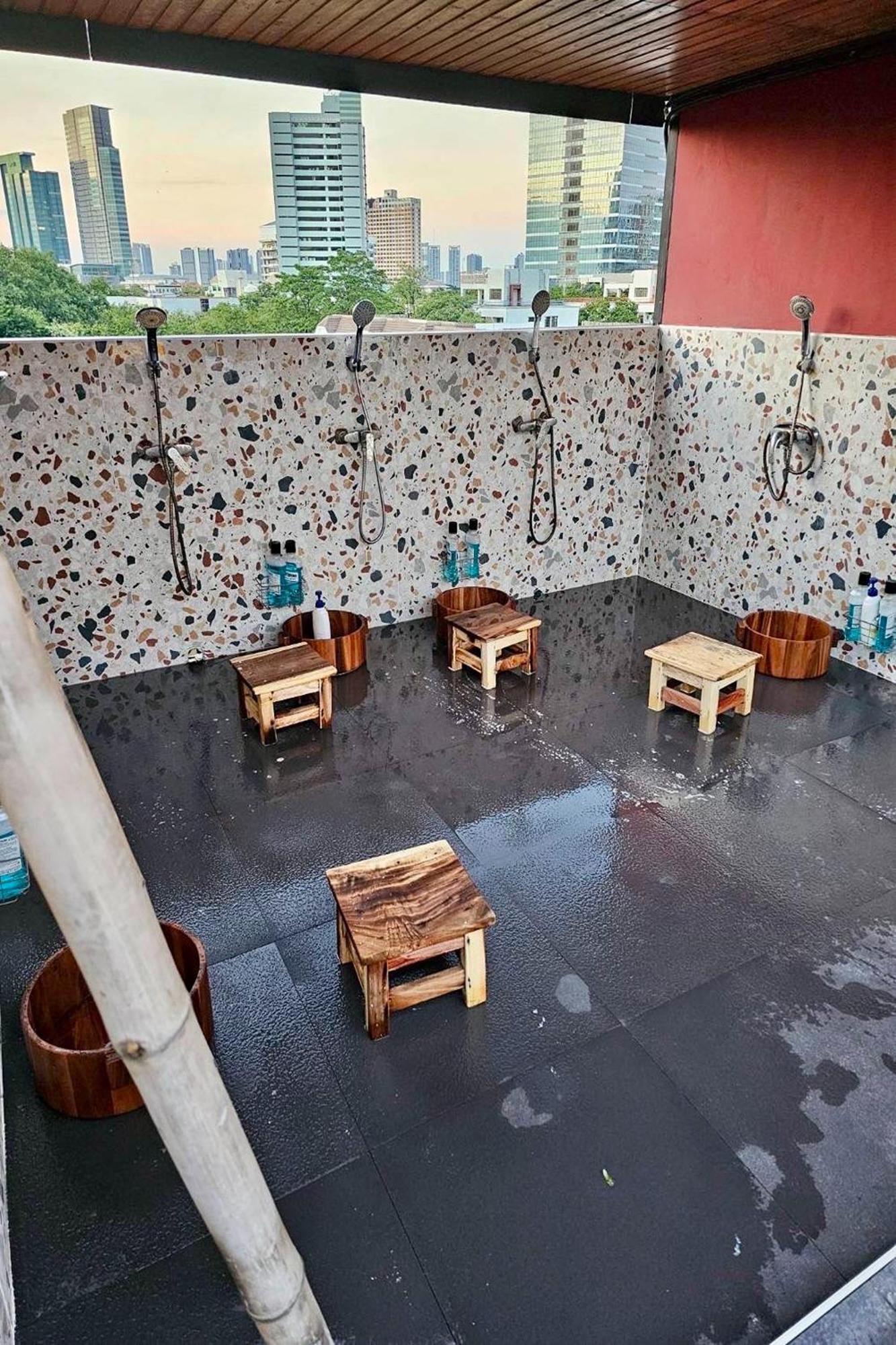 Blu Ari Stylish Gay Poshtel Asrama Bangkok