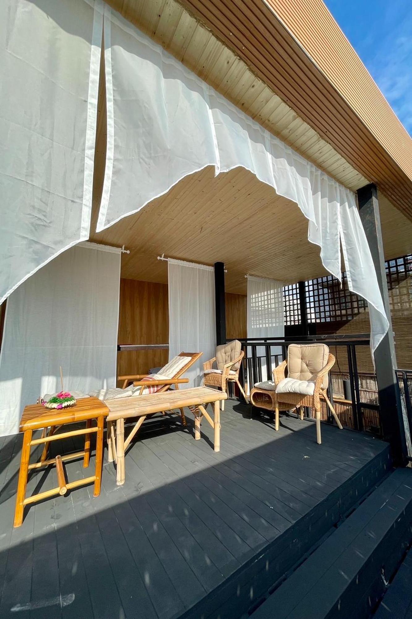 Asrama Blu Ari Stylish Gay Poshtel *