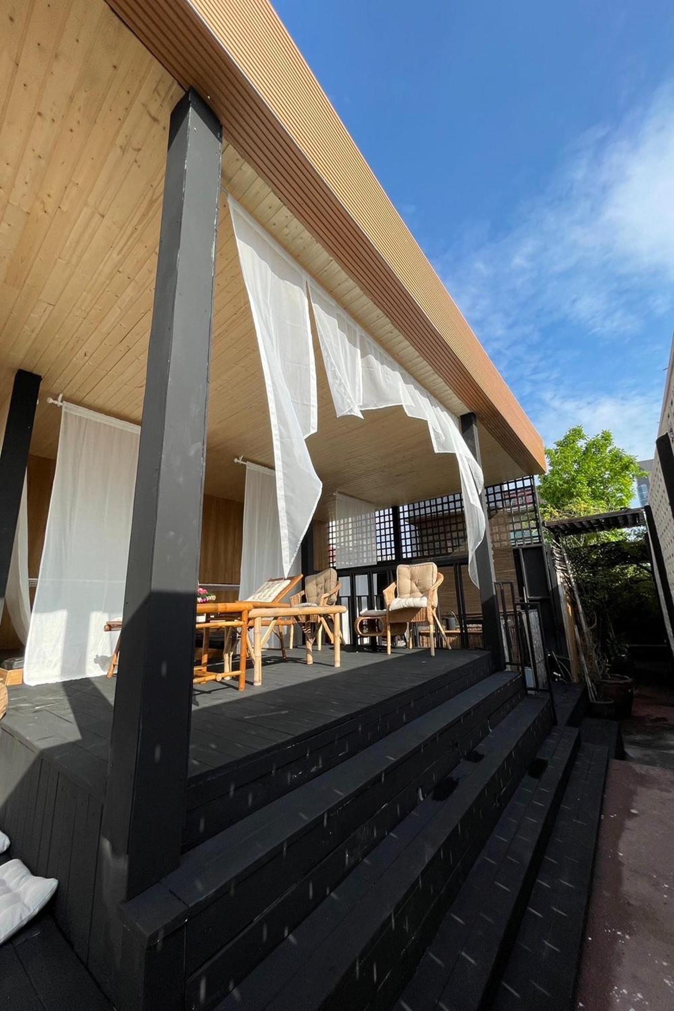 Asrama Blu Ari Stylish Gay Poshtel