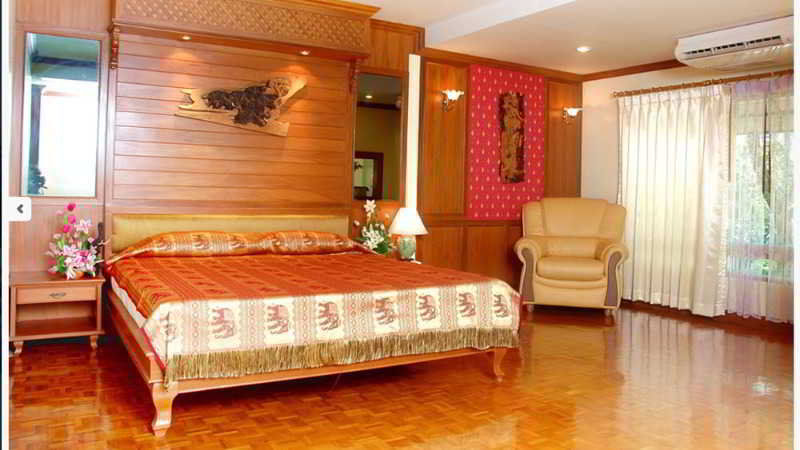 Royal Ivory Sukhumvit Nana Hotel Bangkok