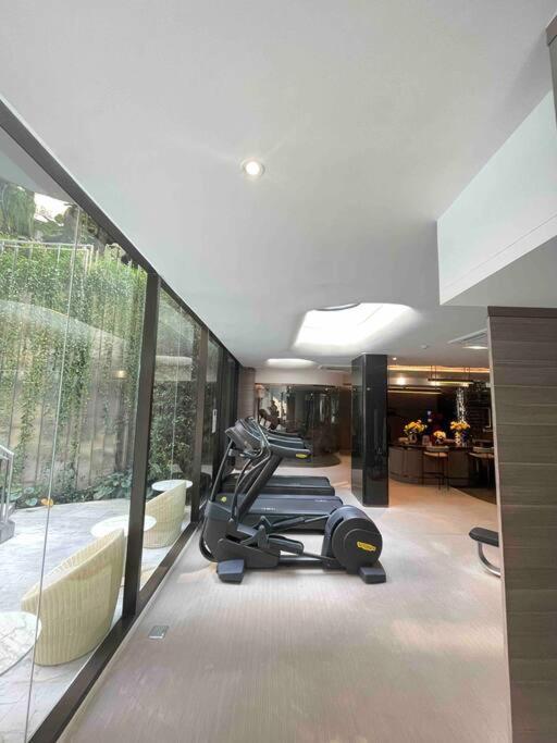 Sukhumvit 10 Asoke Terminal 21 暹罗商圈 四面佛 Nana 72 Apartment