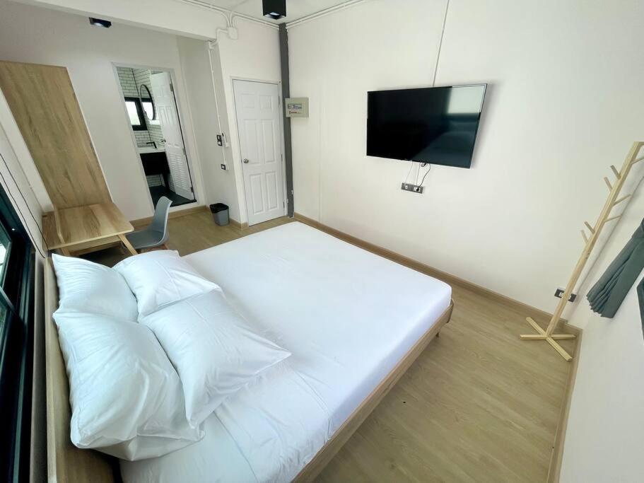 Cloud9 Hometel - Entire House 3br 170m To Bts Private Quiet & Comfy Vakantiehuis