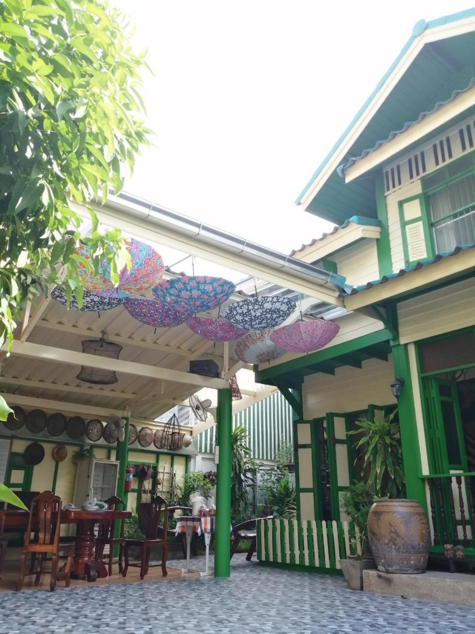 Baan Tepa Boutique House Bed & Breakfast Bangkok