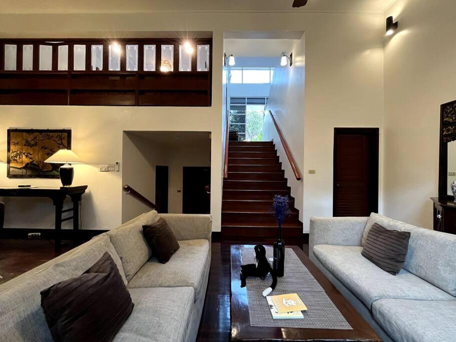 4br Entire House Center Bts Sky Train Mall Vila Bangkok