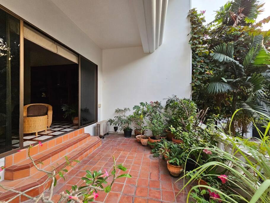Vila 4br Entire House Center Bts Sky Train Mall