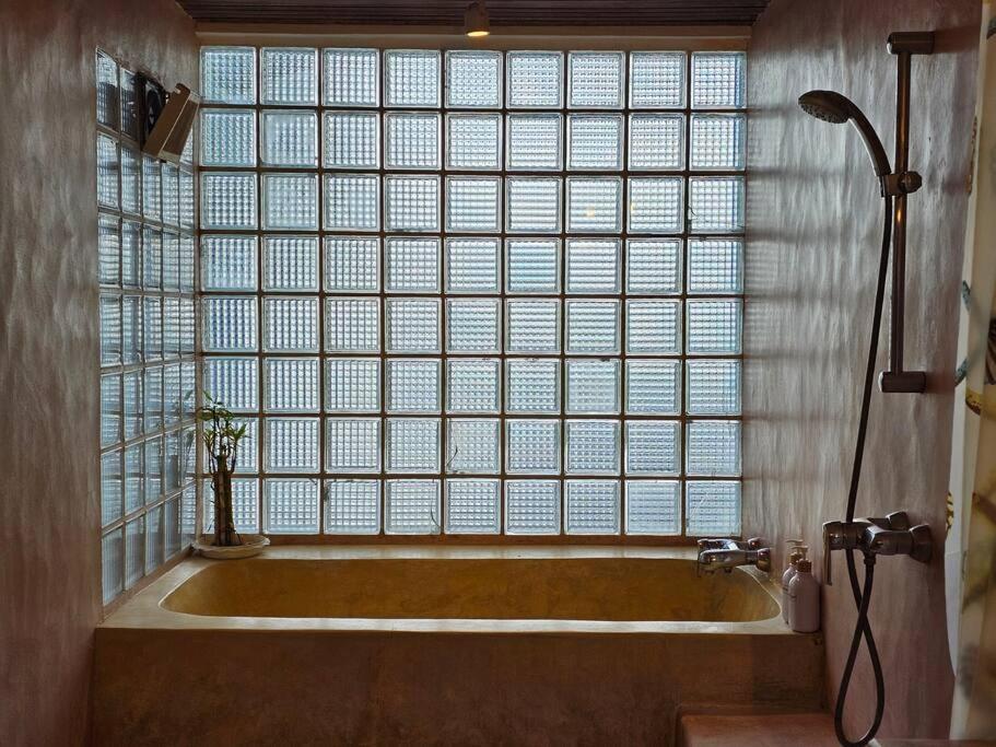Vila 4br Entire House Center Bts Sky Train Mall
