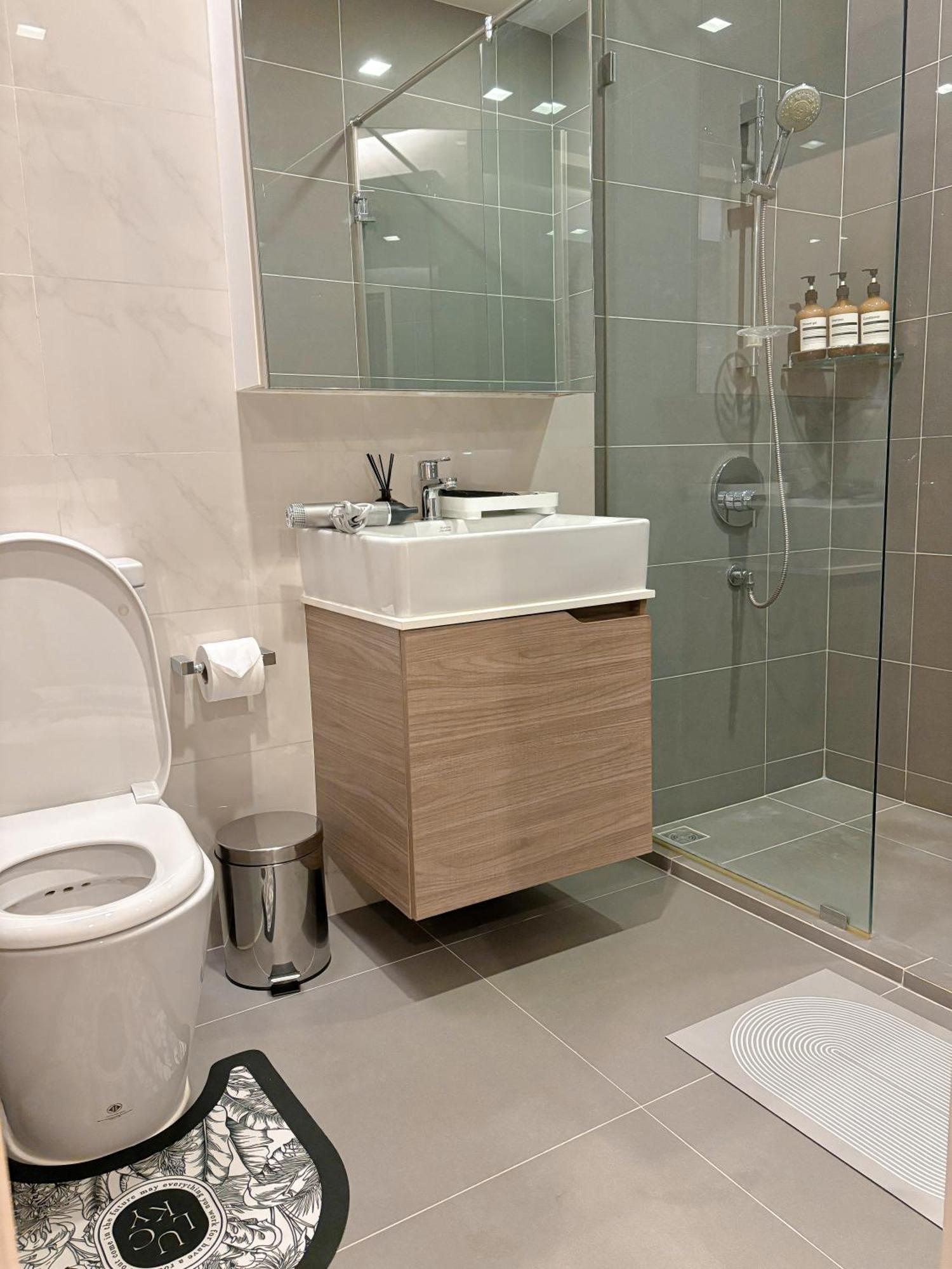 #gj2 Thonglor Ekkamai Sukhumvit * Bangkok