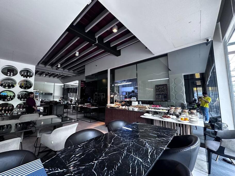 S87 Ramada Sukhumvit87 Big Onnut Swim Gym Apartment Bangkok