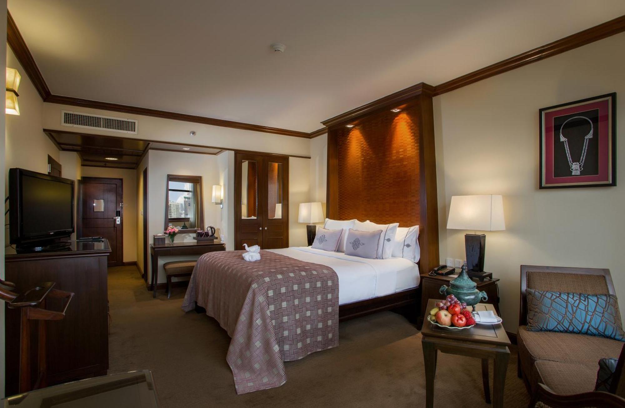 Hotel The Sukosol 5*