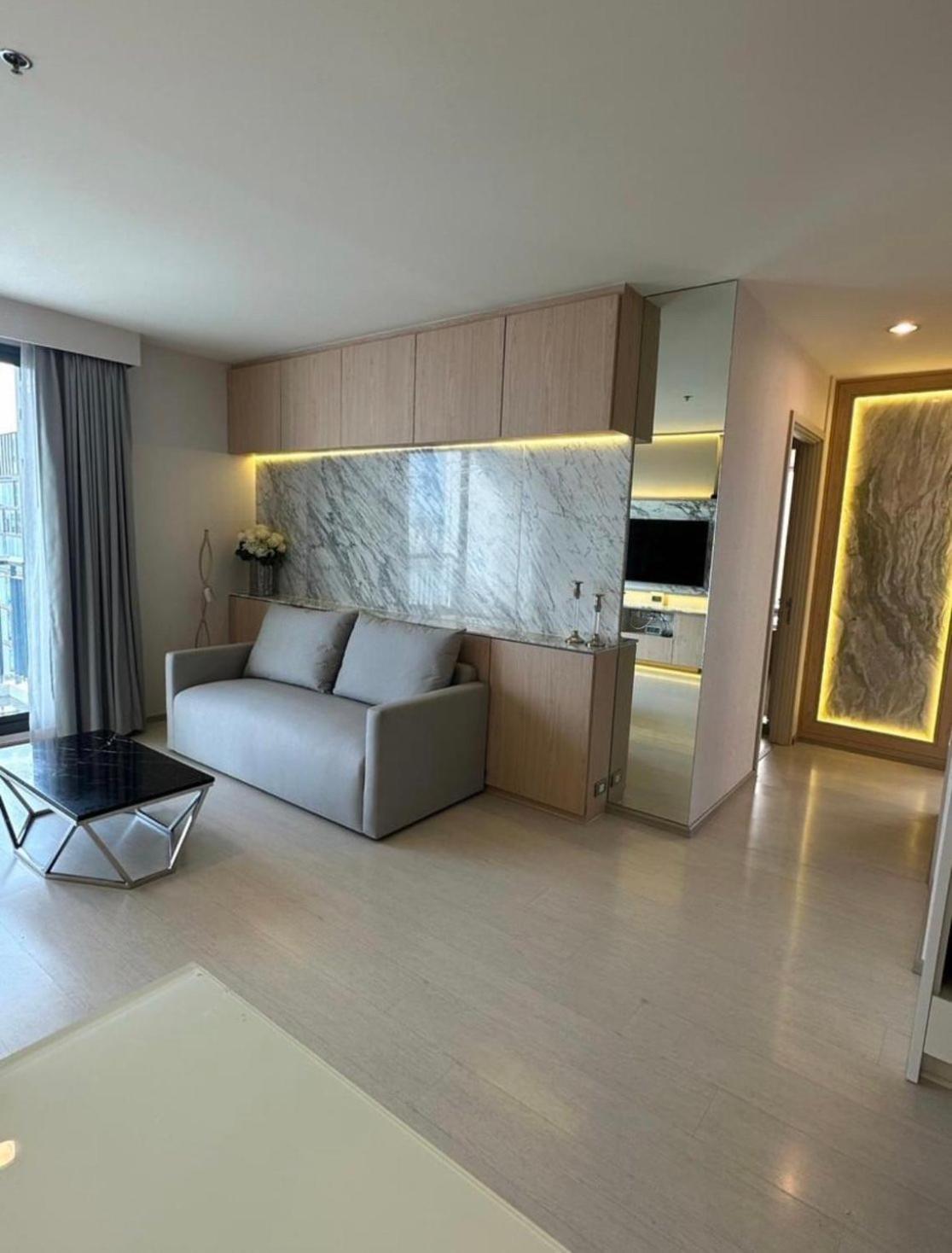 Luxury Nana Embassy Apartment Bangkok
