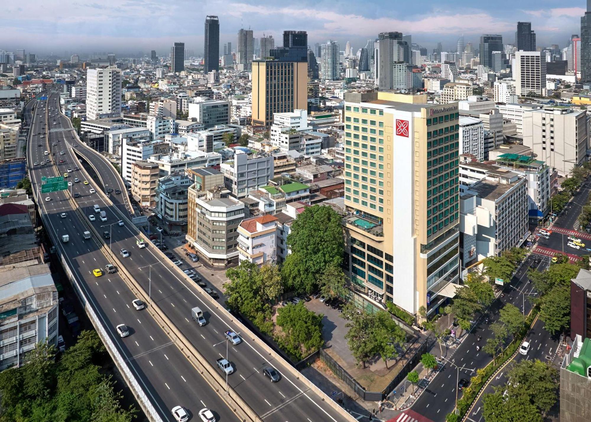 Hotel Hilton Garden Silom 4*