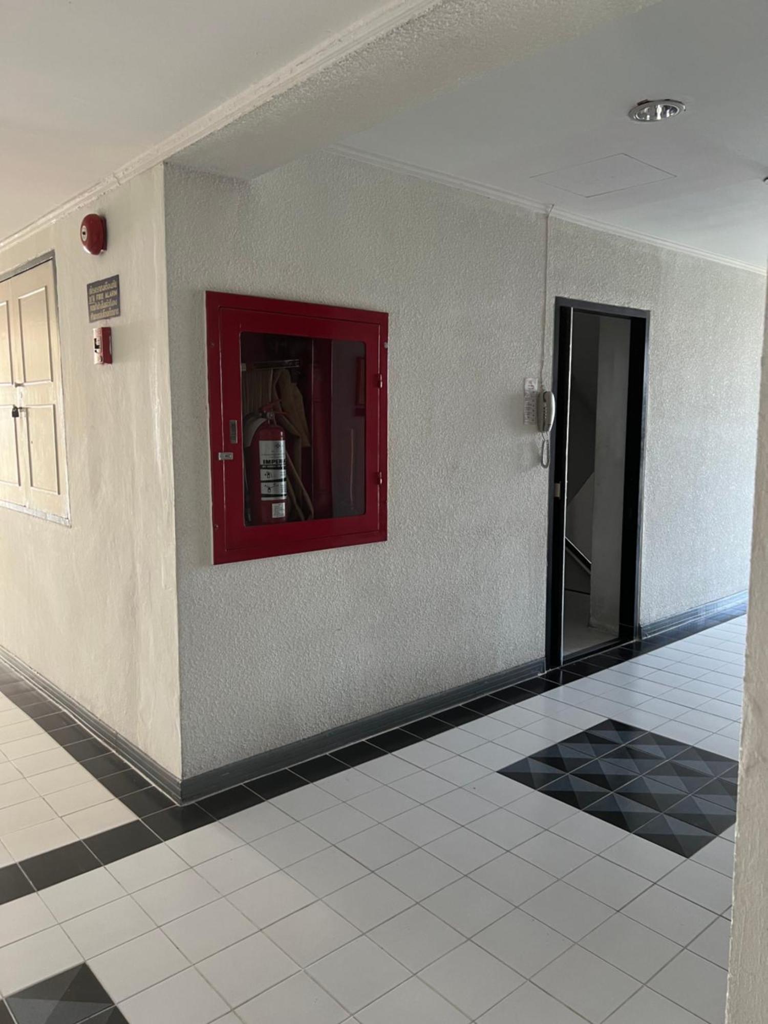 Regent Srinakarin18 Apartment