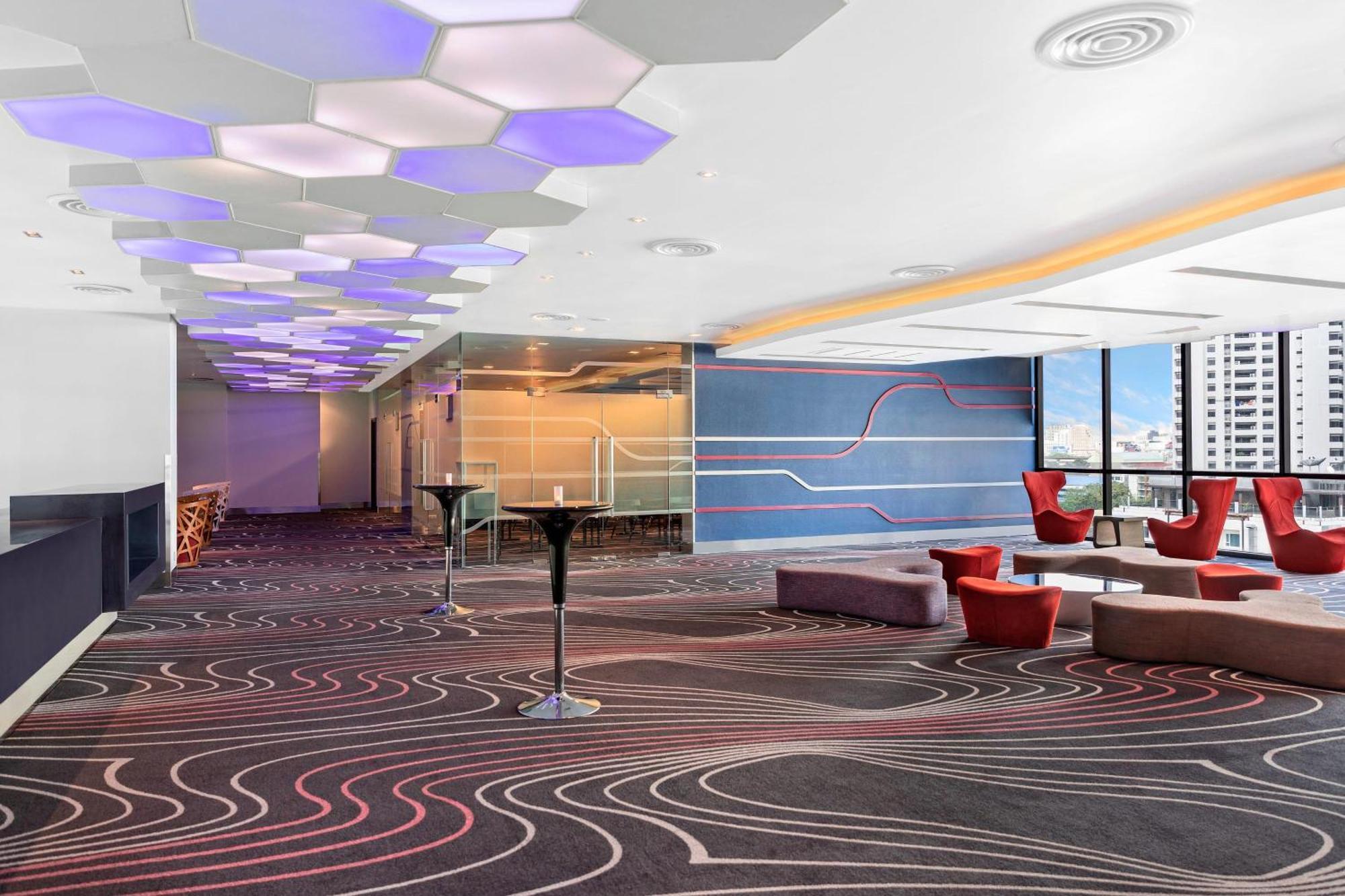 Aloft - Sukhumvit 11 Hotel