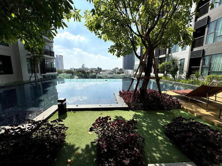 Luxury Art Downtown Metro Bangkok-kitchen-living * Bangkok