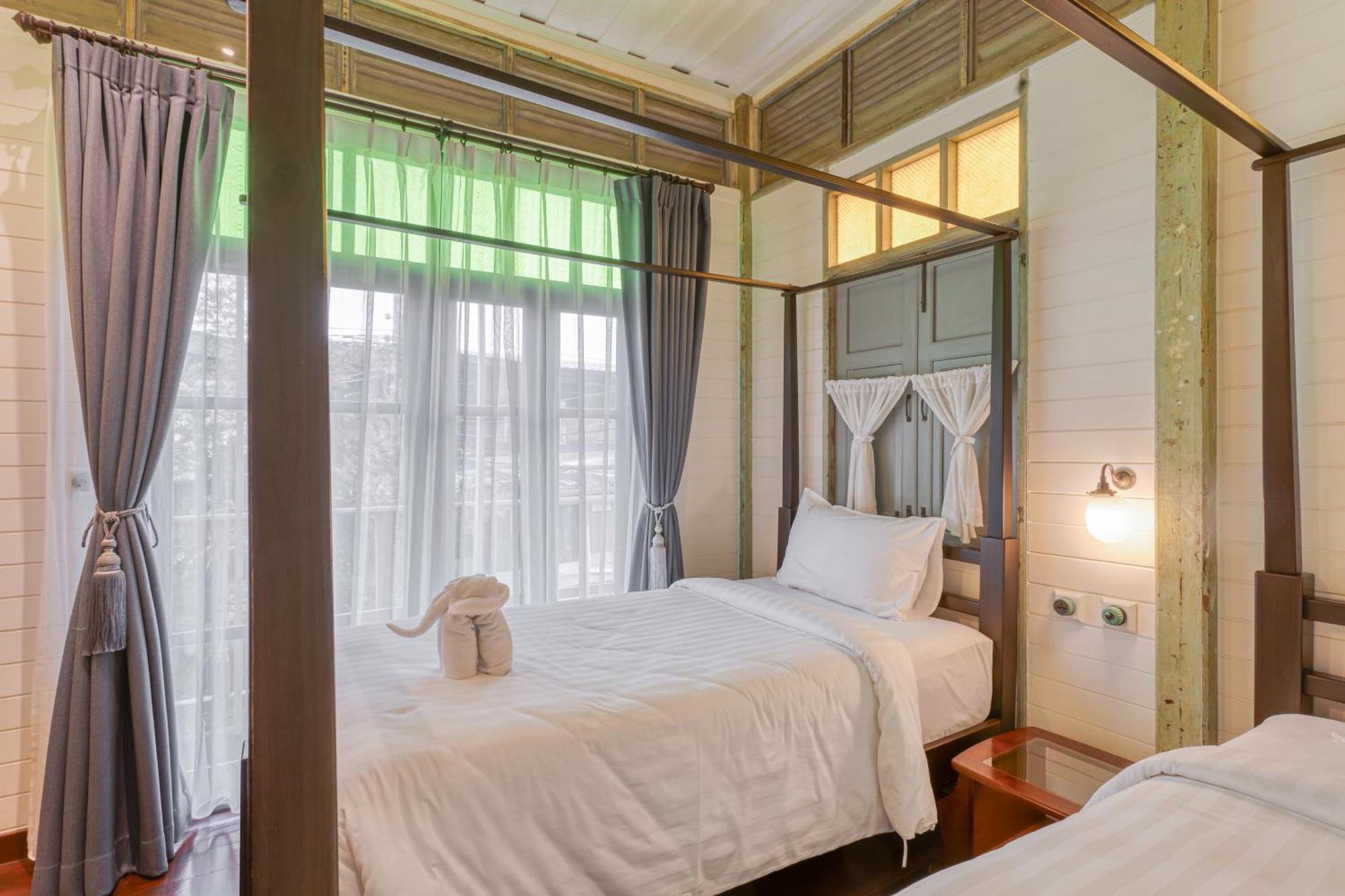 Priya Boutique House Katil