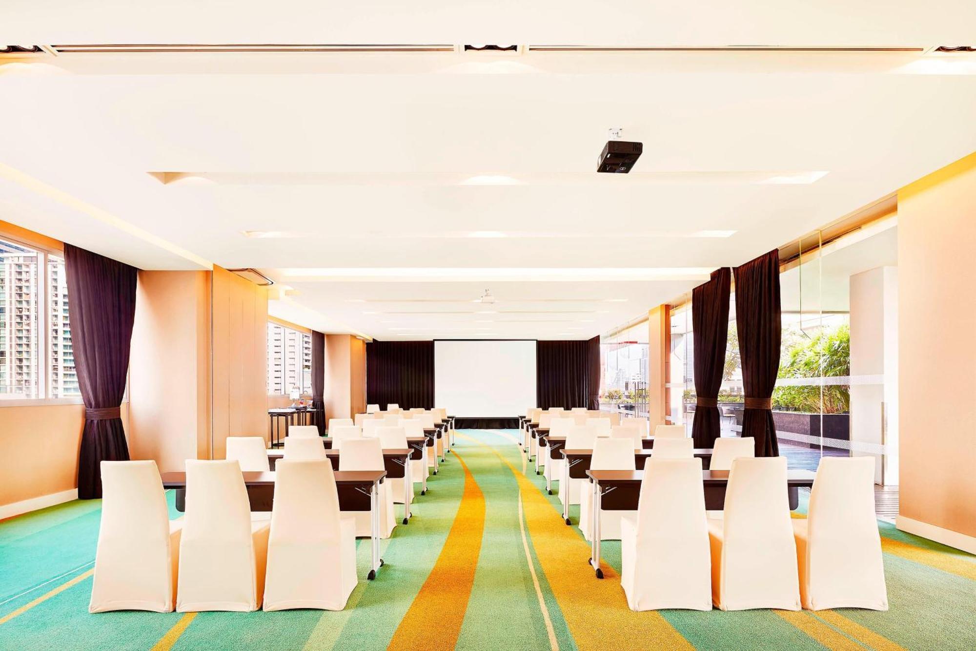 Four Points By Sheraton Bangkok, Sukhumvit 15 Hotel