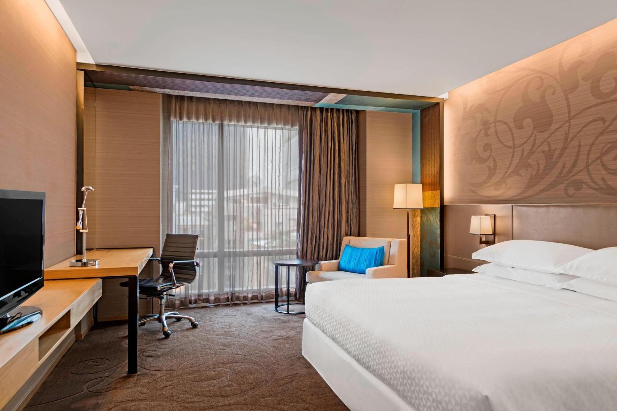Four Points By Sheraton Bangkok, Sukhumvit 15 4* Bangkok