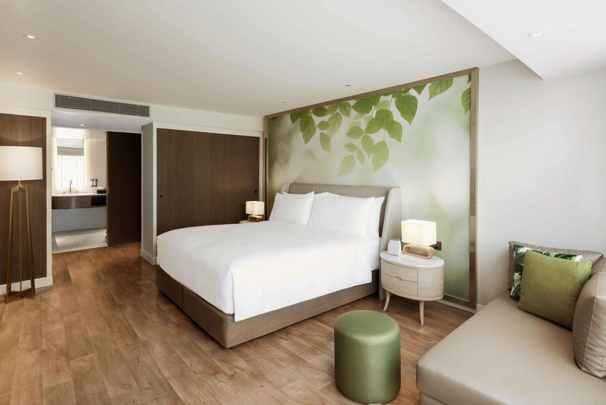 Moevenpick Ploenchit Bdms Hotel 5*