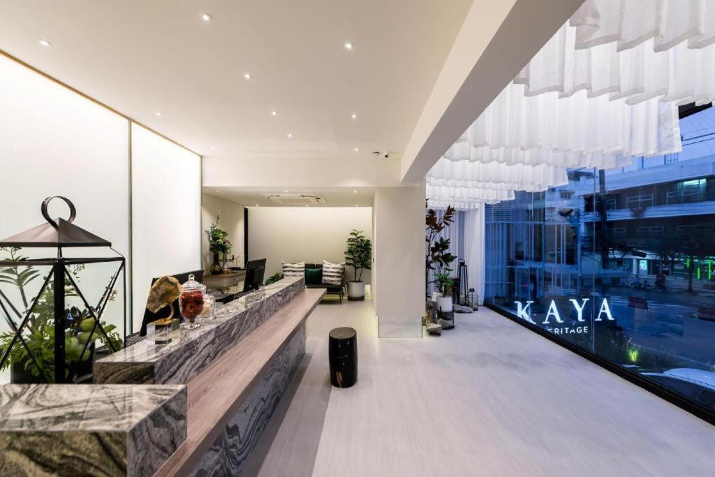 De Kaya * Bangkok