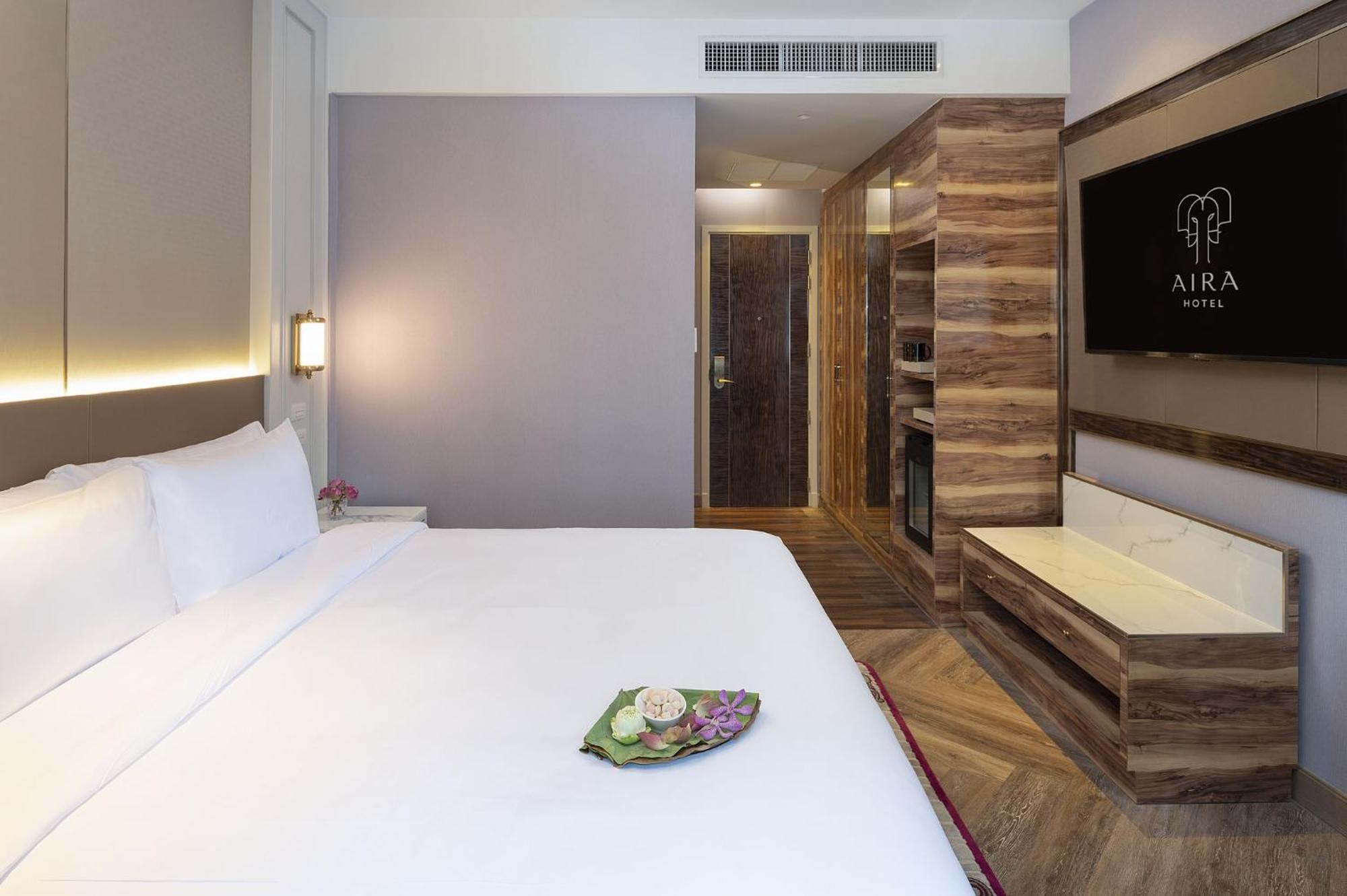 Aira Sukhumvit 11 Hotel