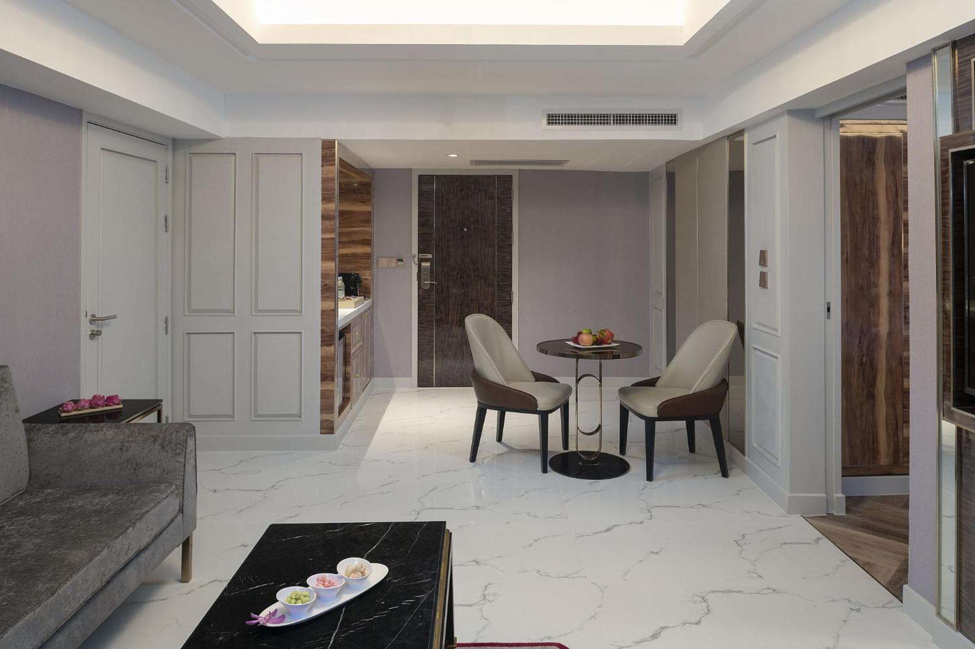 Aira Sukhumvit 11 Hotel