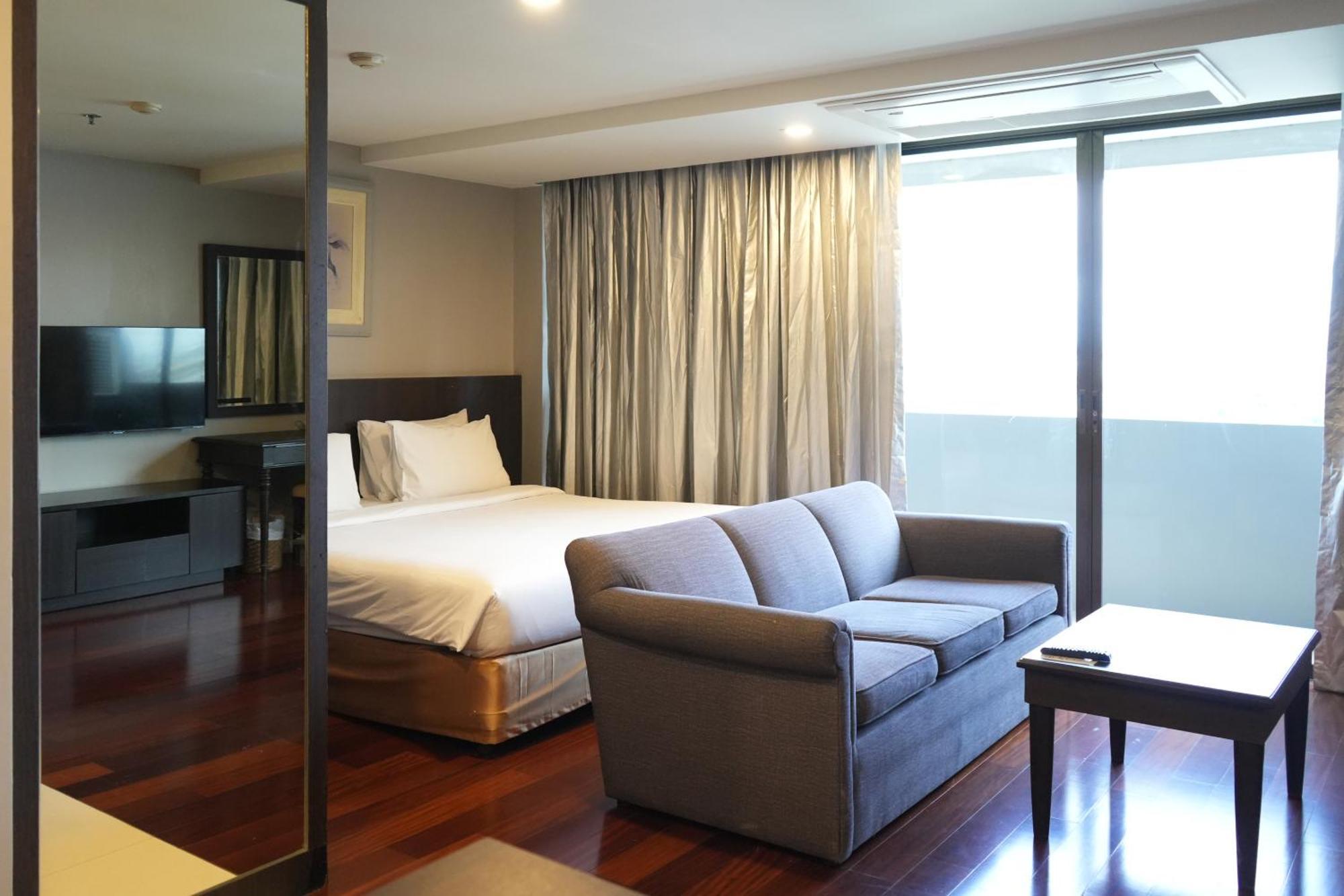 Royal Hotel 4*