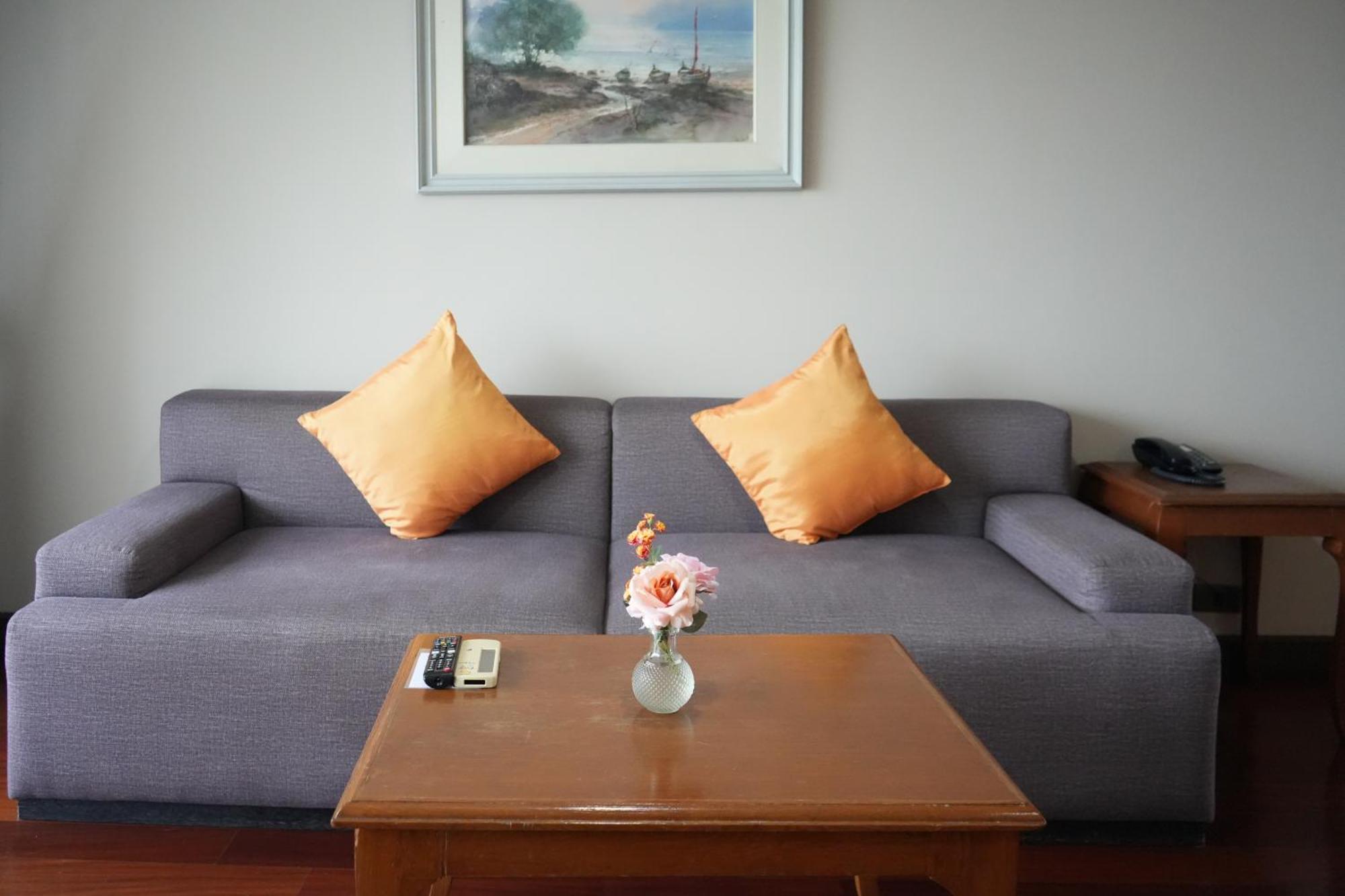 Royal 4* Bangkok